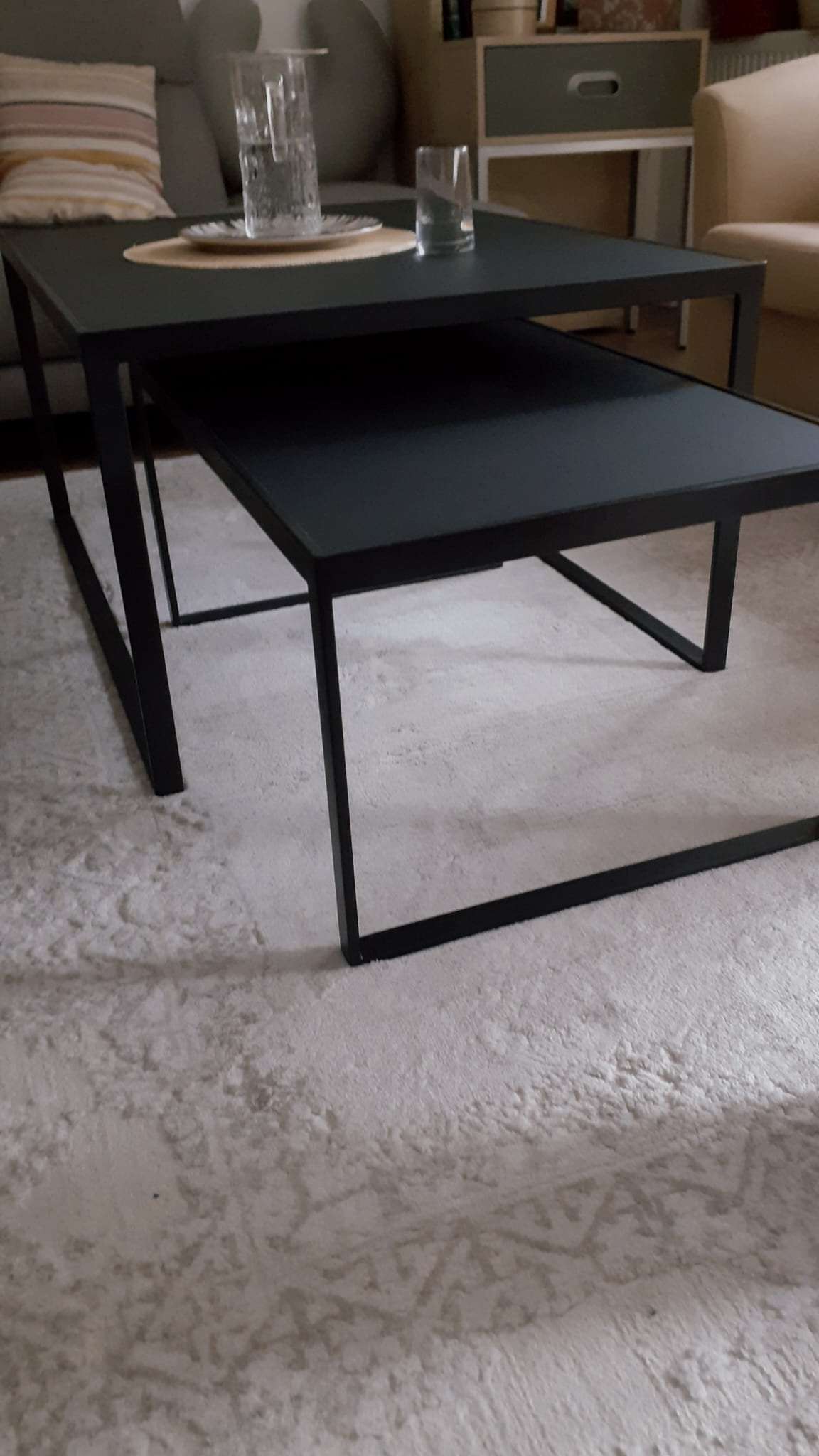 Table basse en acier et bois